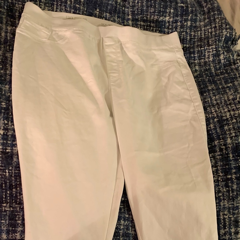 White capris